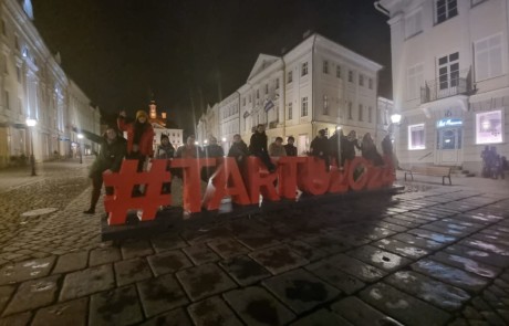 d2974a93-acb6-45e8-b143-901f353767b2